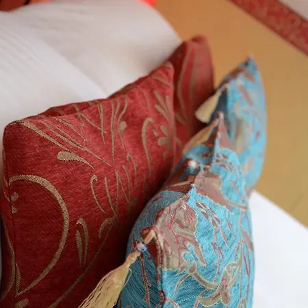 Feversham Guest house 4*