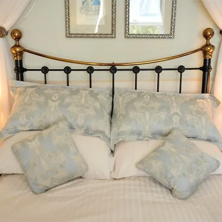 Feversham Guest house